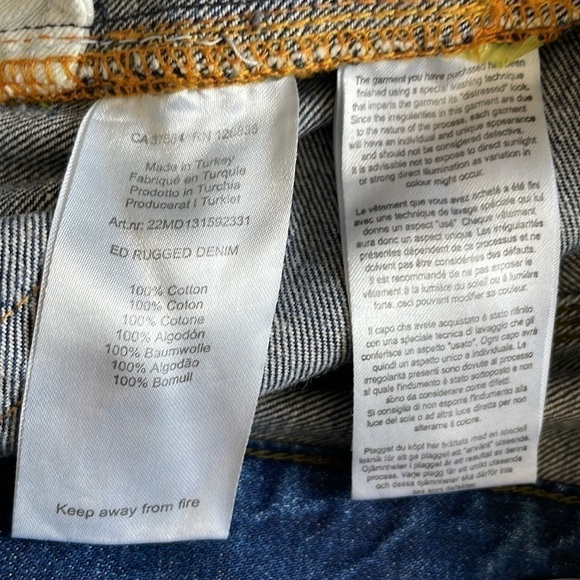 J. Lindberg Distressed Hemmed Jeans Size 38x27 - Picture 5 of 8